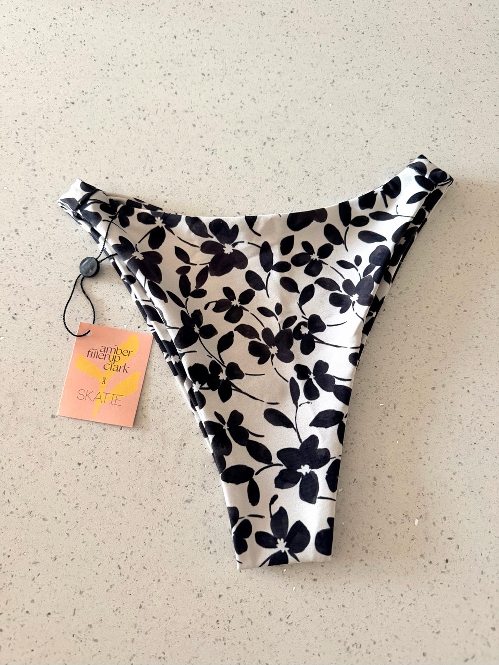 NWT Skatie Kelly Greenwhich Black & White Floral Bikini Bottom XS